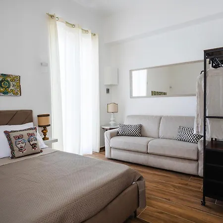 Crisafi Luxury Flat Guest house 3*